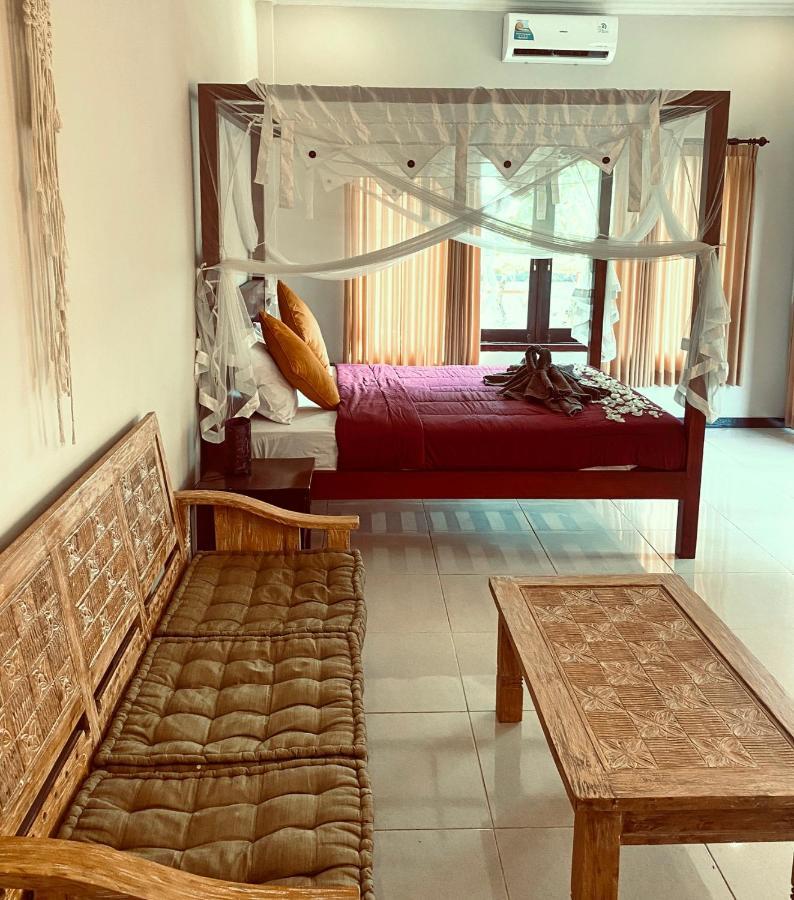 Ubud River Campuhan Villa Экстерьер фото
